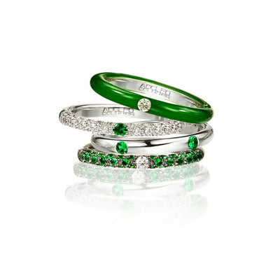 Set di Anelli Mini MELA creati da Adolfo Courrier in Oro bianco con Diamantini taglio brillante, Tsavorite e lo Smalto Verde applicato a mano.