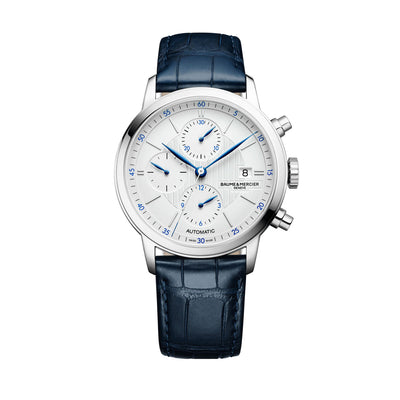 Orologio Classima 10330 da uomo con quadrante argentato, cinturino in Pelle di Alligatore Blu. Cassa in acciaio da 42MM con Movimento Automatico di manifattura orologiera svizzera Baume & Mercier.